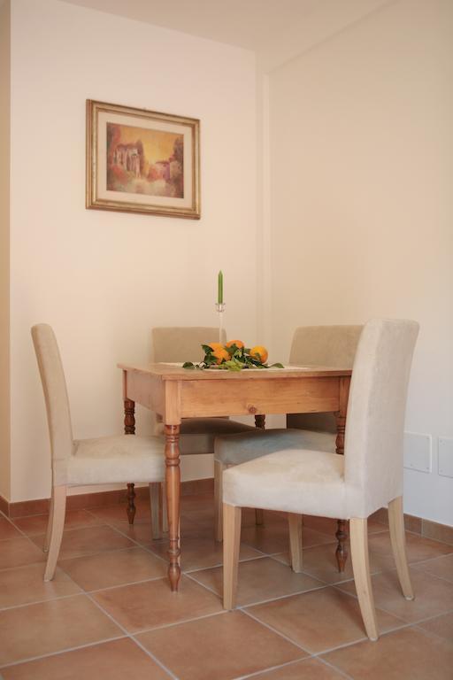 Relax In Piazzetta Casa E Appartamento Per Vacanze Trevignano Romano Værelse billede