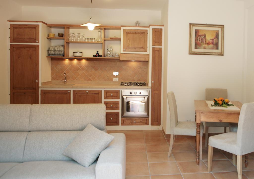 Relax In Piazzetta Casa E Appartamento Per Vacanze Trevignano Romano Værelse billede