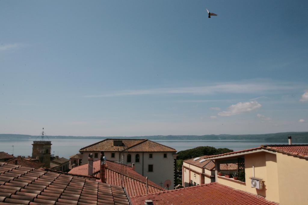 Relax In Piazzetta Casa E Appartamento Per Vacanze Trevignano Romano Værelse billede